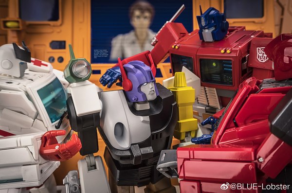 New Images Blue Lobster X Frank Autobot X  (4 of 6)